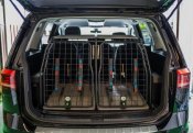 Hundbur Volkswagen Touran från 2016-