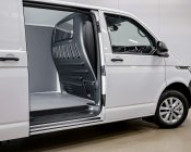 Komfortvägg Volkswagen Transporter T6 2016-2019 | Med ruta