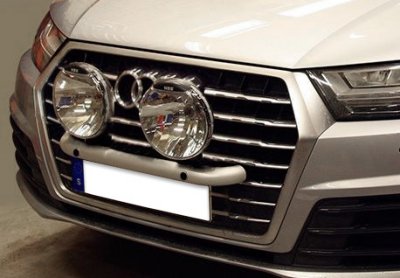 Extraljusfäste för 2 extraljus till Audi Q7 2015-