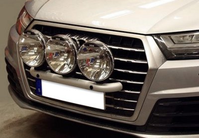 Extraljusfäste för 3 extraljus till Audi Q7 2015-