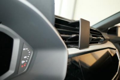 Mobilhållare Audi Q3 från 2019- och nyare