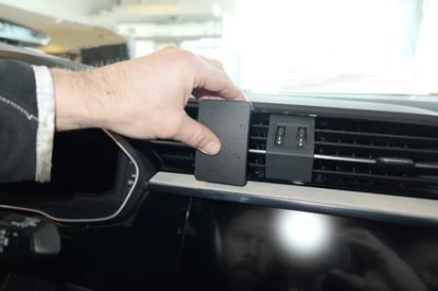 Mobilhållare Audi Q3 från 2019- och nyare