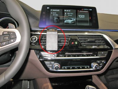 Mobilhållare till BMW 5-serie från 2017-2024