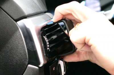 Mobilhållare till BMW 5-serie från 2017-2024