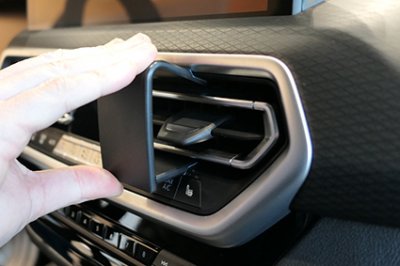 Mobilhållare till BMW X3 från 2018-2024