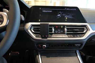 Mobilhållare till BMW 3-serie från 2020-2022