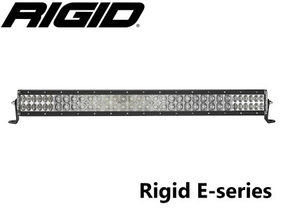 Infälld Rigid LED-ramp i frontluckan till Volvo FH4 från 2013-