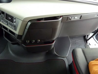 Bord för kaffekokare/kaffemaskin till Volvo FH Version 4/5 från 2013-