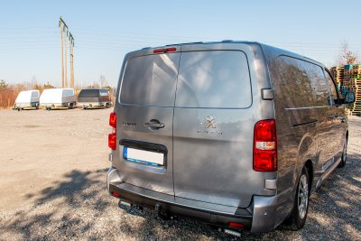 Backkamera med bromsljus till Peugeot Expert från 2016-