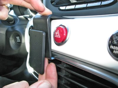 Mobilhållare Fiat 500X från 2015- och framåt