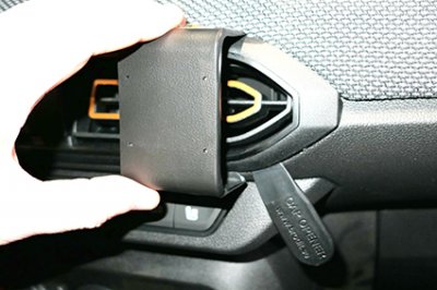 Mobilhållare Dacia Sandero 2021-
