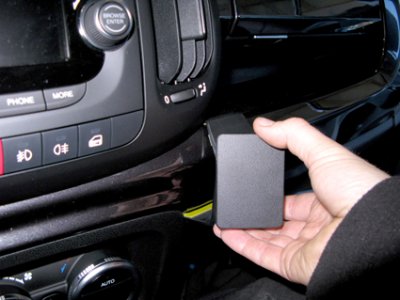 Mobilhållare till Fiat 500L 2012-