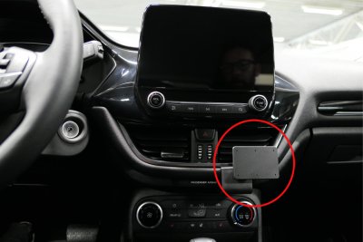 Mobilhållare Ford Fiesta från 2017-