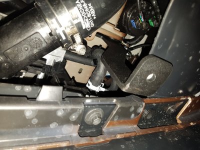 Fästpunkter för hasplåt Ford Ecosport från 2014-