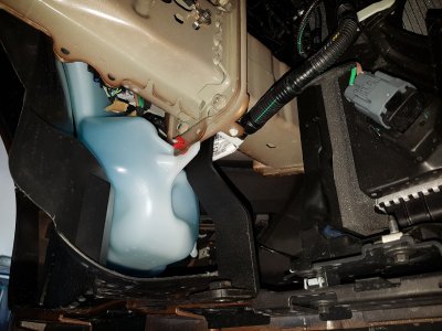 Fästpunkter för hasplåt Ford Ecosport 2014-