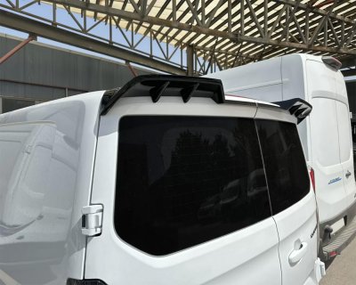 Takvinge V2 till Ford Tourneo Custom från 2023- | Stilren design för bakdörrar