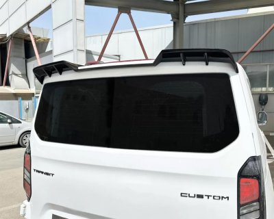 Takvinge V2 till Ford Tourneo Custom från 2023- | Sportig design för baklucka