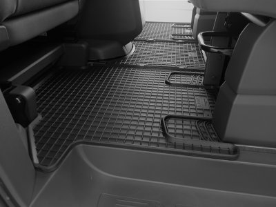 2a sätesraden gummimattor Volkswagen Multivan T7 från årsmodell 2022-