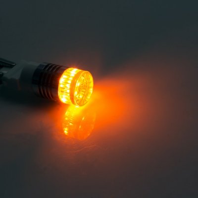 LED-lampa vit/gul, 6 x Cree 3157