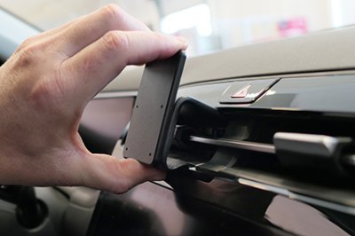 Mobilhållare Hyundai Tucson från årsmodell 2021-2024