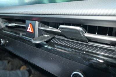 Mobilhållare Kia EV6 från år 2021-