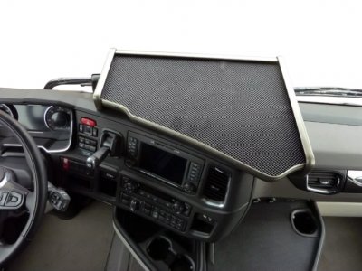 Mittbord till Scania R & S-serien (C20) från 2017-