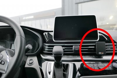 Mobilhållare till Maxus e-Deliver 9 från 2021-