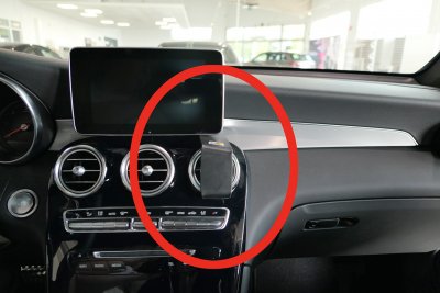 Mobilhållare Mercedes GLC från 2016-2023