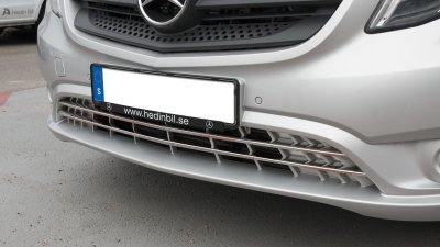 Nedre Grill Mercedes Vito 2014-2020. För bilar med lackerad stötfångare.
