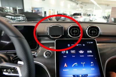Mobilhållare Mercedes GLC från 2023-