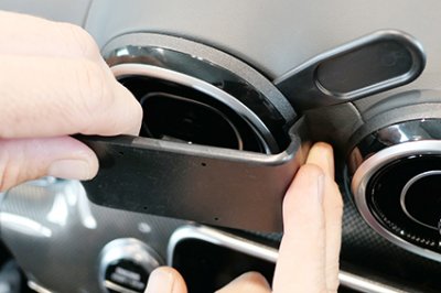 Mobilhållare Mercedes C klass från årsmodell 2022-