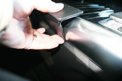 Mobilhållare Mercedes B klass från år 2018-