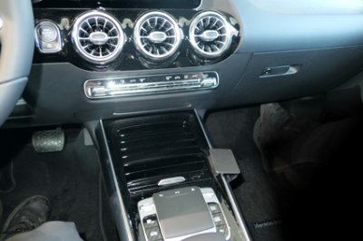 Mobilhållare Mercedes B klass från årsmodell 2018-