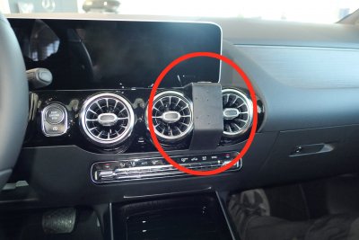Mobilhållare Mercedes B klass från 2018- och framåt