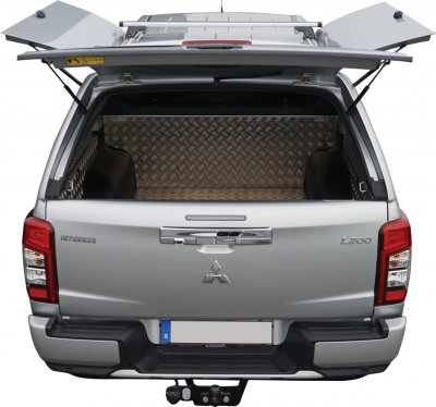 Flakkåpa Alpha CMX till Mitsubishi L200 från 2020-