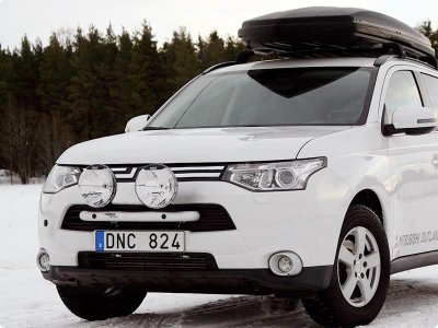 Extraljusfäste i Aluminium till Mitsubishi Outlander 2013-2015