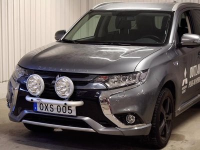 Extraljusfäste i Aluminium till Mitsubishi Outlander från 2016-