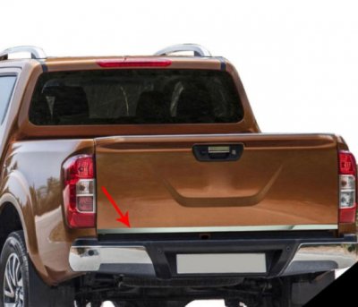 List för bakläm Nissan Navara från 2016-2021