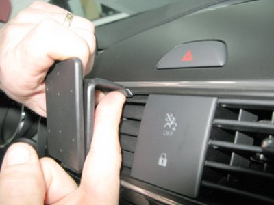 Mobilhållare Nissan Pulsar från 2014- & framåt