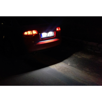 LED-skyltlykta till BMW E38