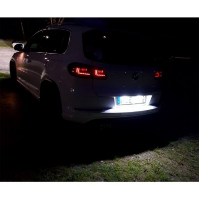 LED-skyltlykta till Volkswagen Touareg och Tiguan samt Porsche Cayenne S