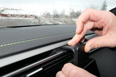 Mobilhållare Peugeot 308 från årsmodell 2022-