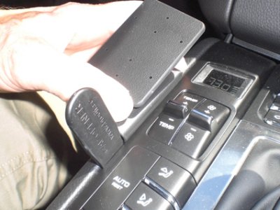 Mobilhållare Porsche Macan från årsmodell 2014-