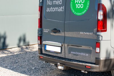 List ovan nummerplåt Trafic (Renault) från 2015-