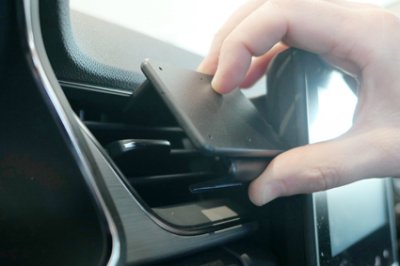 Montering av mobilhållare Renault Captur från 2020-