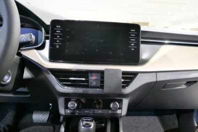 Mobilhållare Skoda Kamiq 2020-
