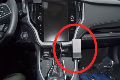 Mobilhållare Nissan Juke från 2020-
