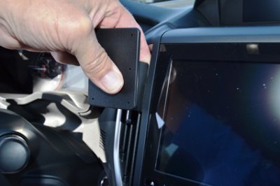Mobilhållare Subaru Forester från år 2019-