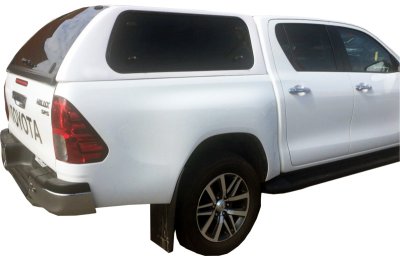 Flakkåpa med öppningsbara rutor till Toyota Hilux (Dubbelhytt) från 2016-