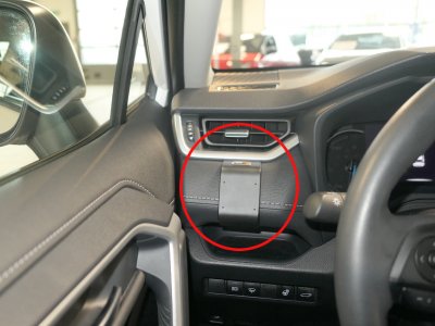 Mobilhållare Toyota RAV4 2019-